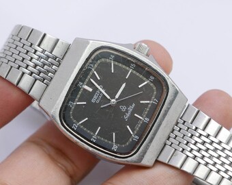 Vintage Seiko Silverwave 8221 502A Black Dial Men Quartz Watch