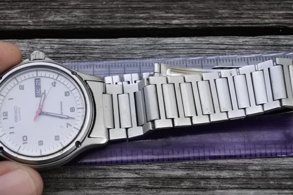 Vintage Seiko Chronos 7433 7030 Gray Dial Men Quartz Watch Japan