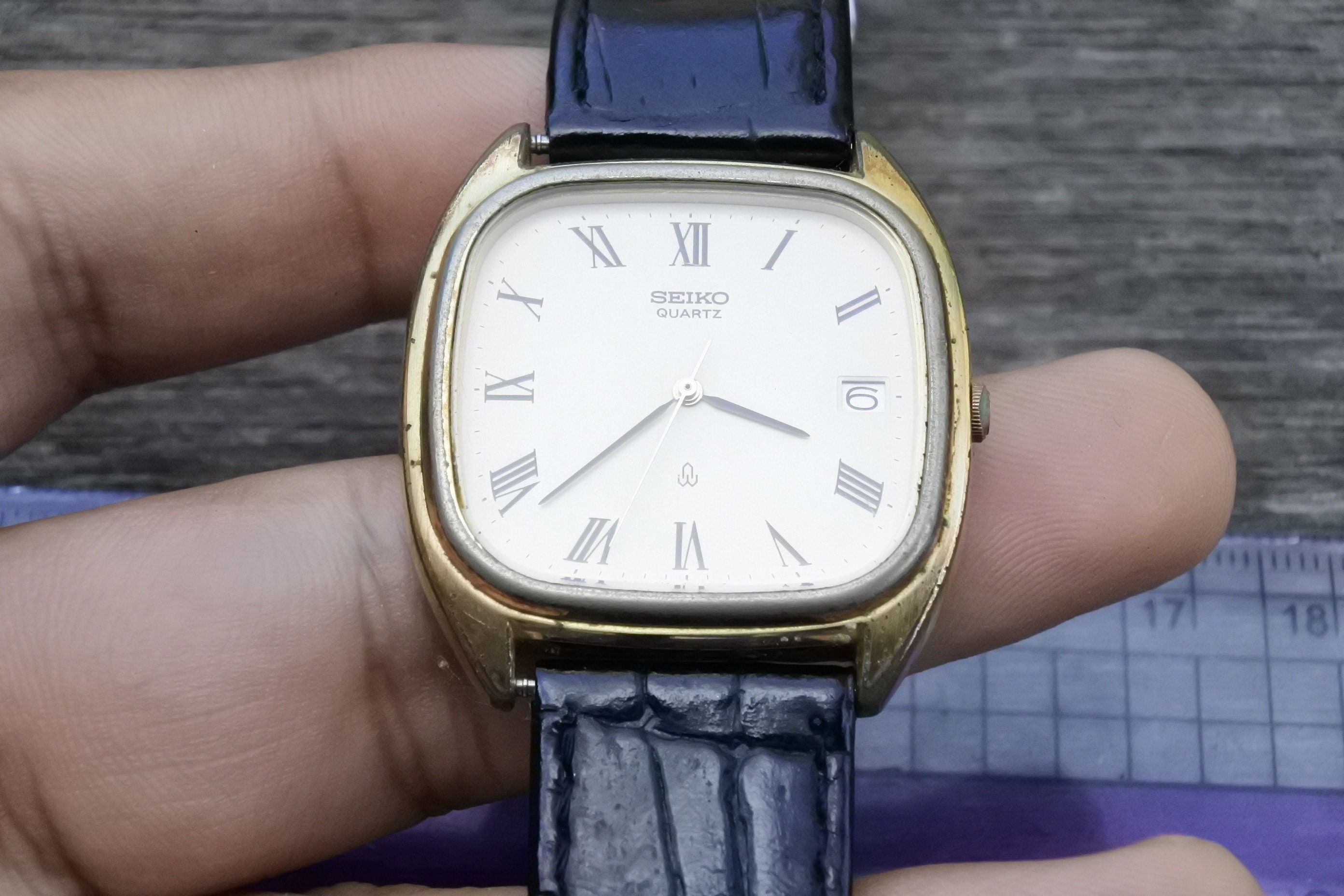Vintage Seiko Gold Plated 5932 5190 Roman Numeral Dial Men Quartz