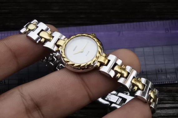 Vintage Seiko Tisse 1F20 1A80 Integrated Bracelet Lady Quartz