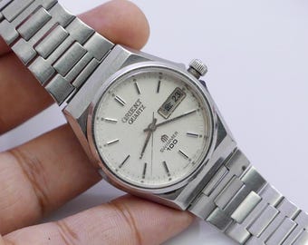 Vintage ORIENT Swimmer Textured Dial Men Quartz Watch Japan Round