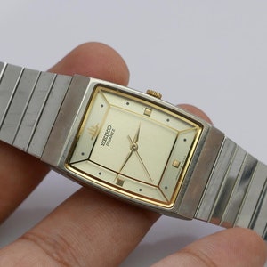 Vintage Seiko 8Y21 5080 Yellow Dial Lady Quartz Watch Japan Square Tank Shape 24mm