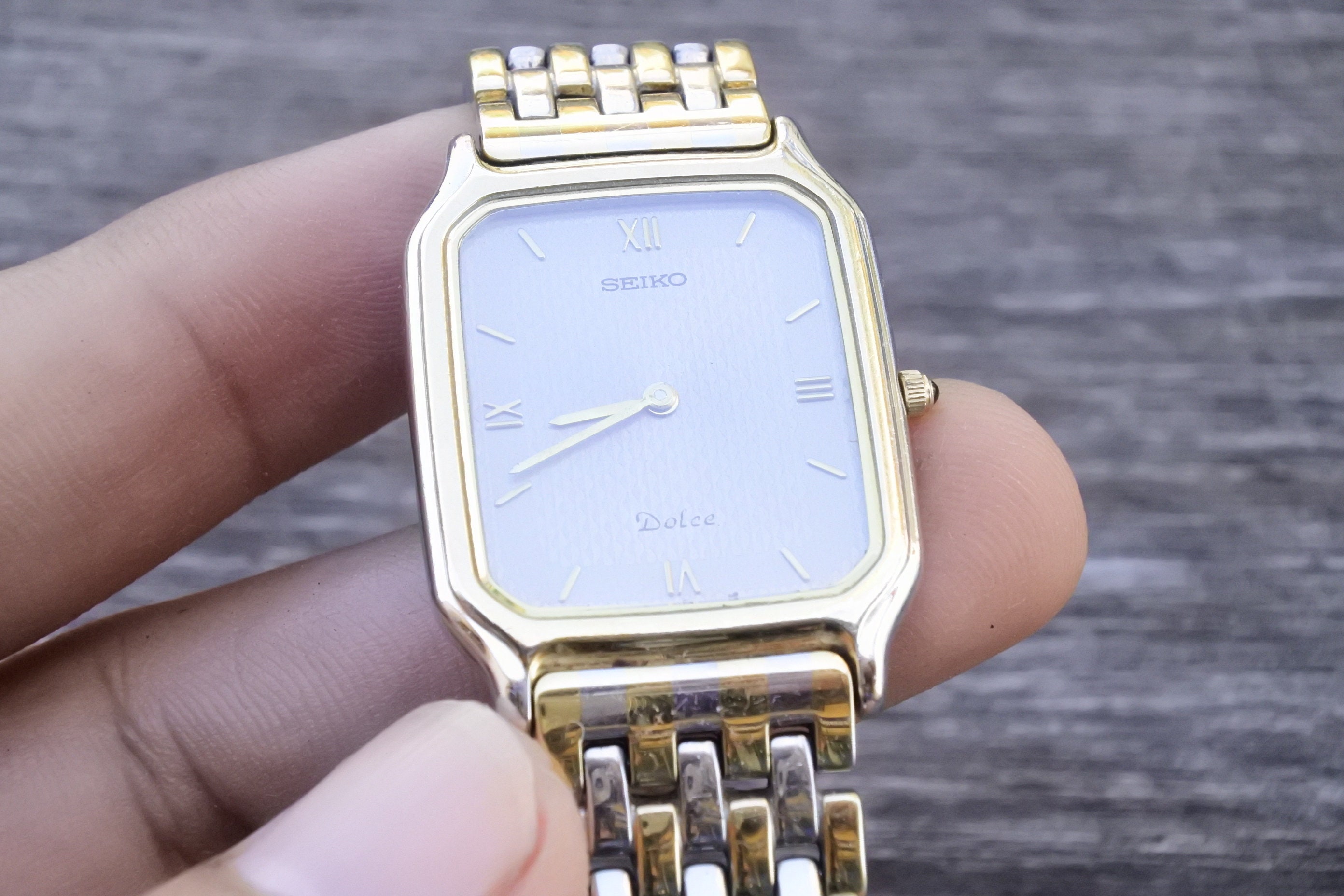 Vintage Seiko Dolce 5E30 5A00 Roman Numeral Dial Men Quartz