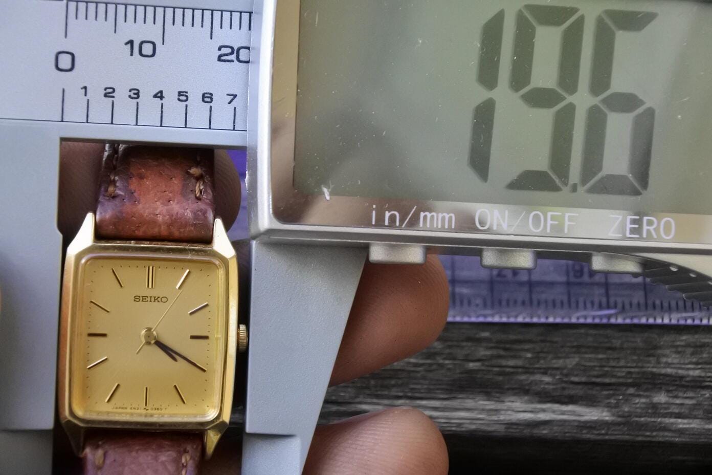 Vintage Seiko 4N21 5090 Yellow Dial Lady Quartz Watch Japan Square