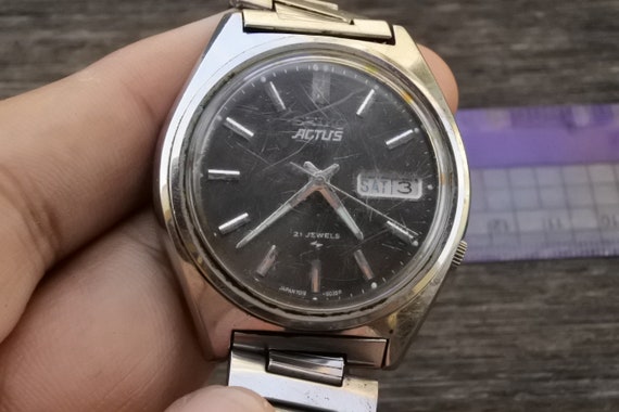 Vintage Seiko Actus 7019 8010 Black Dial Men Automatic Japan Round