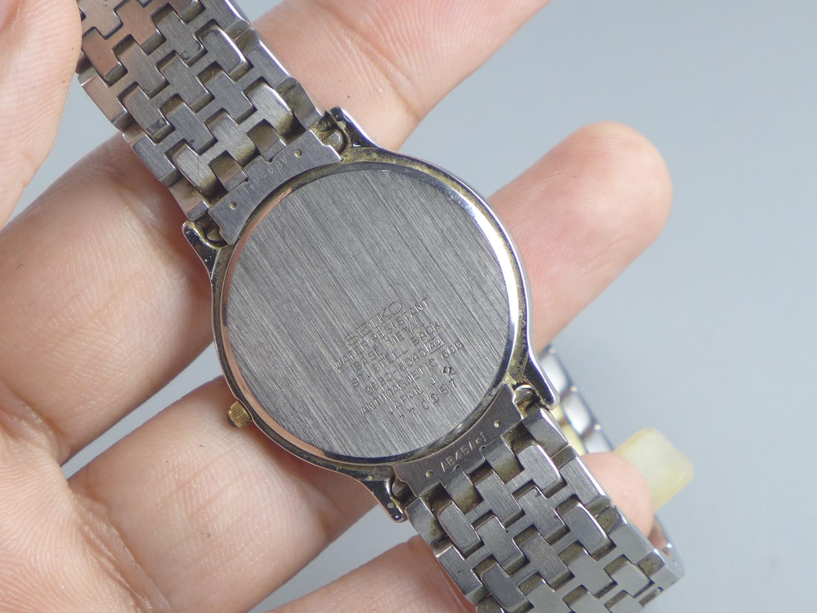 Vintage Seiko Dolce 9530 6040 Creamy Dial Men Quartz Watch Japan