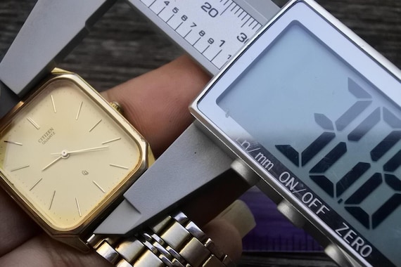 Vintage Citizen 2830 Yellow Dial Men Quartz Watch Japan JDM Square