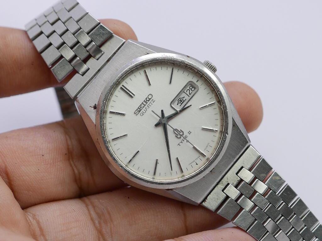 Vintage Seiko Type II 7546 8070 White Dial Men Quartz Watch Japan