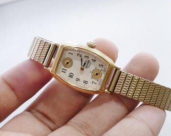 Vintage Seiko 8E33 5000 Small Second Lady Quartz Watch Japan JDM