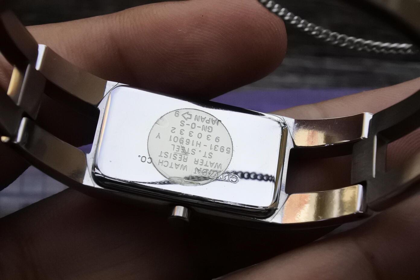 Vintage Citizen XC Lady Quartz Watch Japan JDM Square Bangle