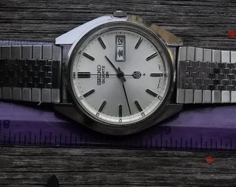 Vintage Seiko Spirit 1F21 5B20 Silver Dial Lady Quartz Watch