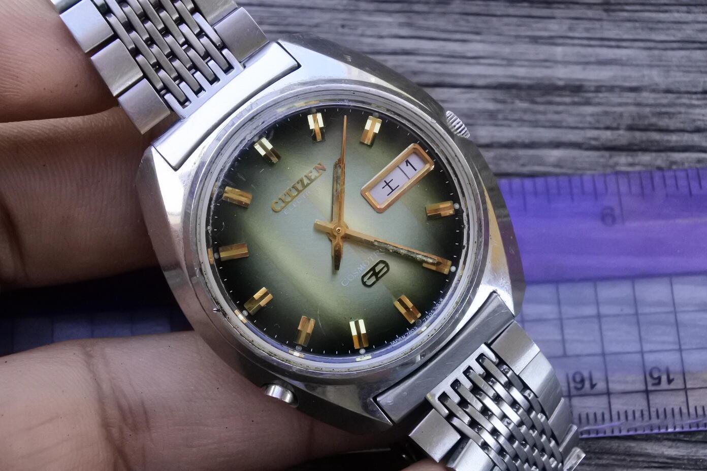 Vintage Citizen Cosmotron 7803 Green Dial Men Quartz Watch Japan