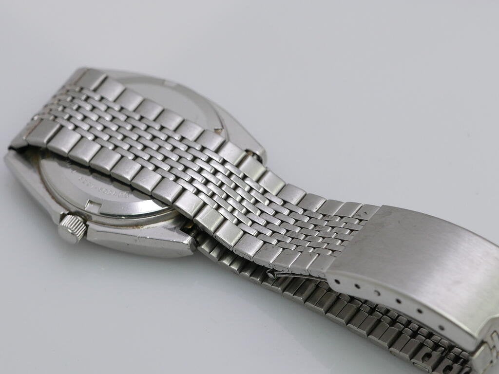 ヴィンテージ セイコー シルバーウェーブ 8221 502A ブラック ダイヤル