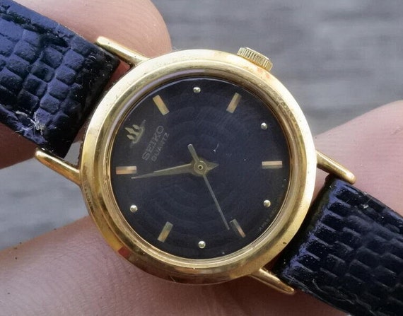 Galaxy quartz watch outlet