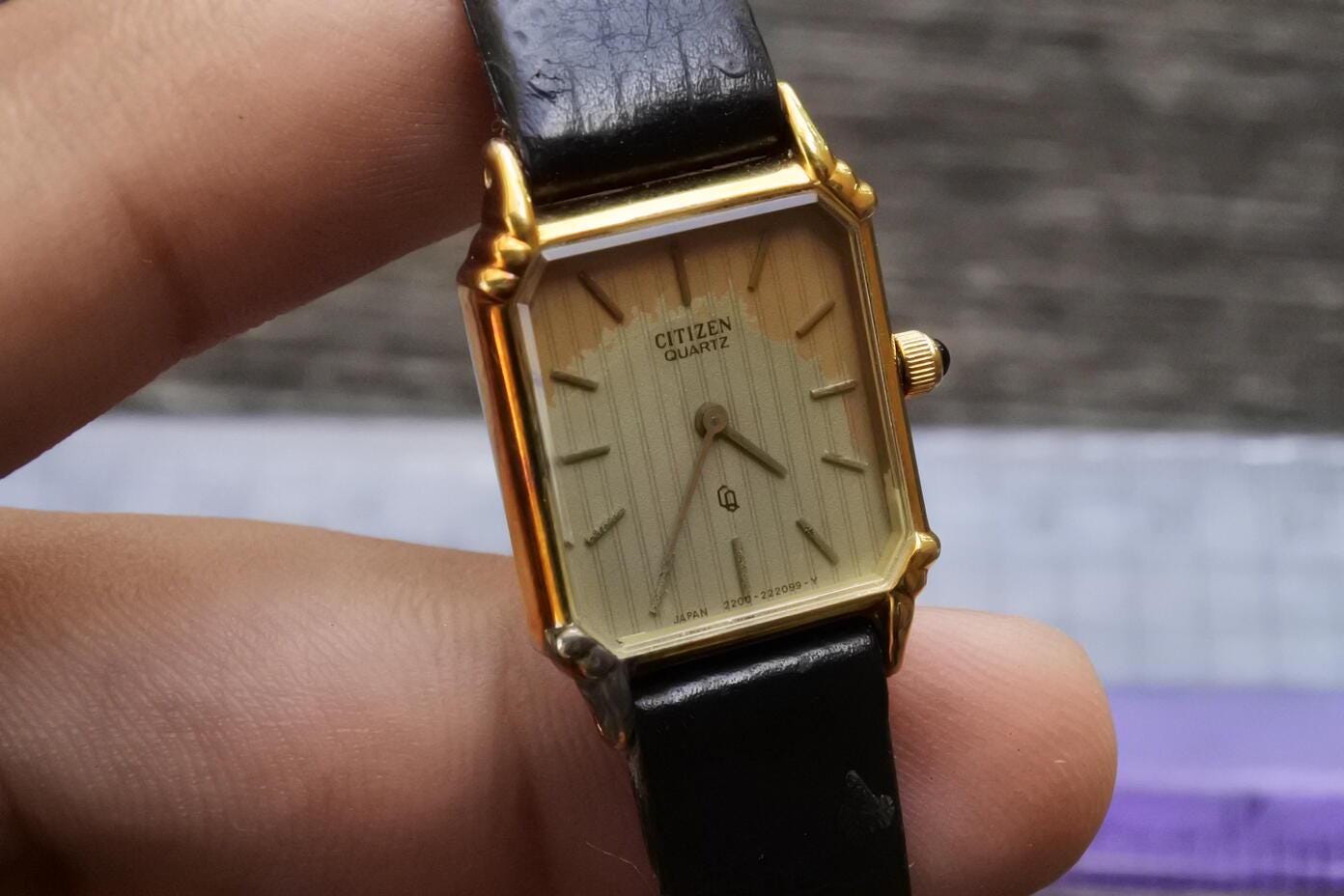 Vintage Citizen Gold Plated 2200 Yellow Dial Lady Quartz