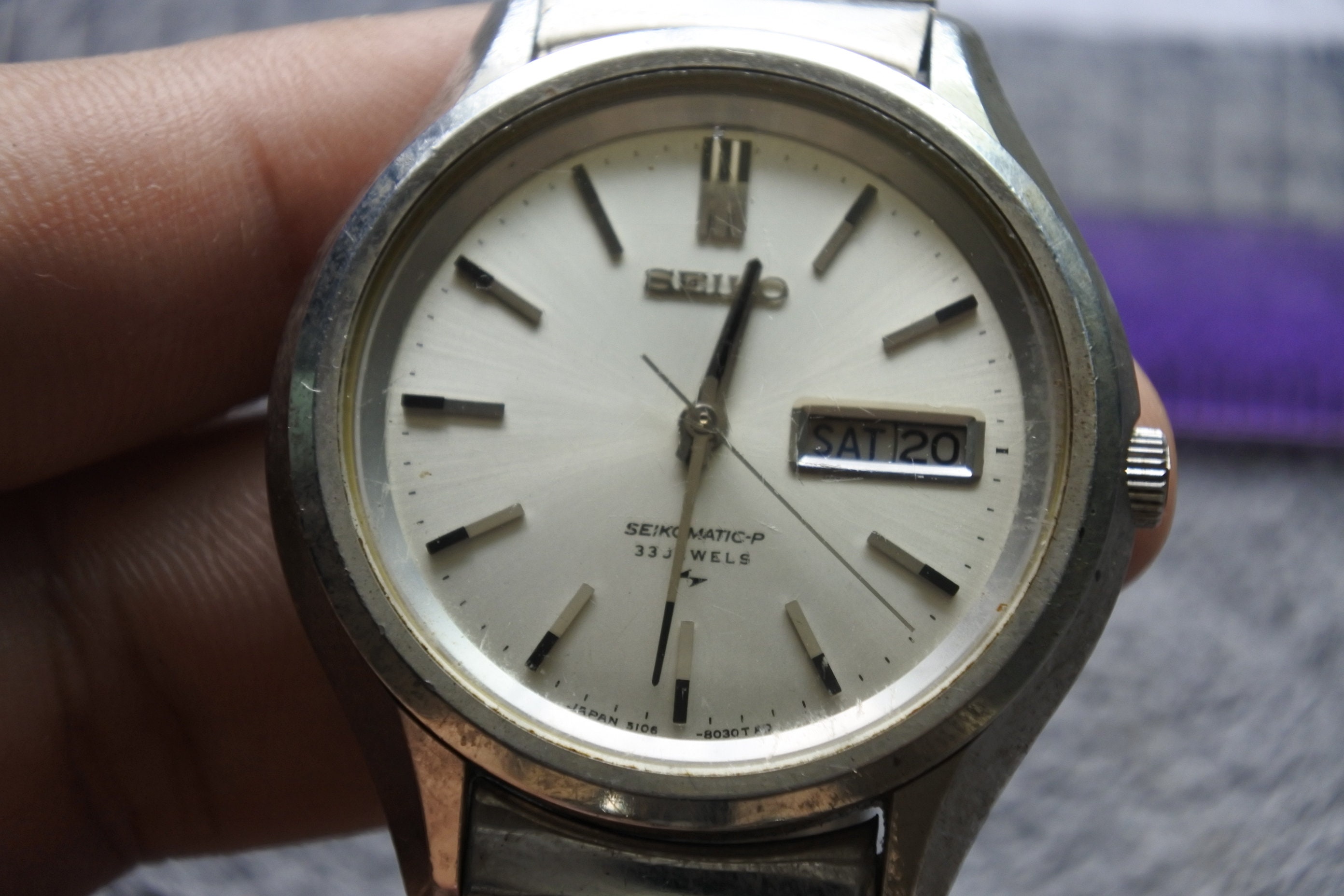 Seiko 5106 top