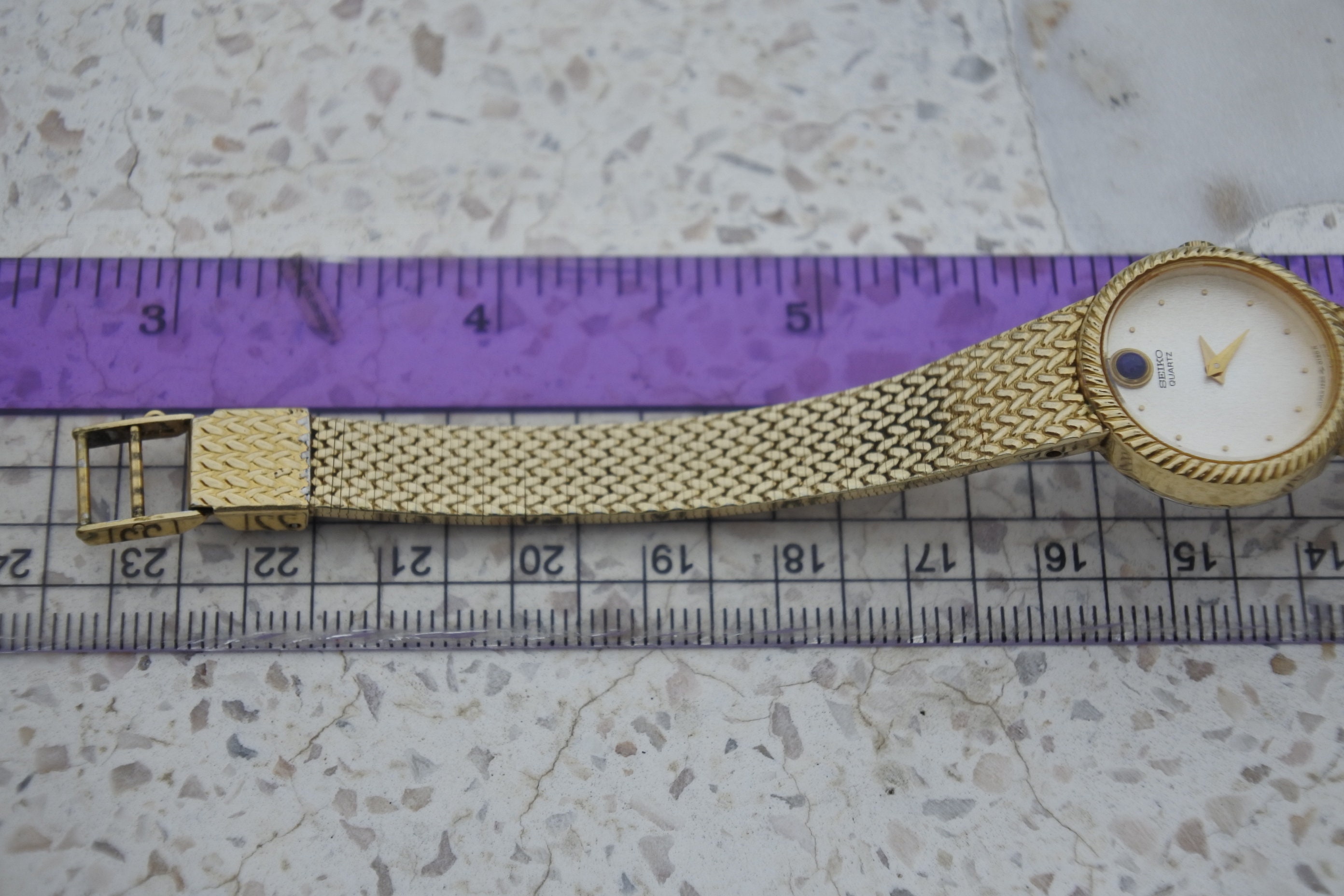 Vintage Seiko Gold Plated 1220 0020 White Dial Lady Quartz Wrist