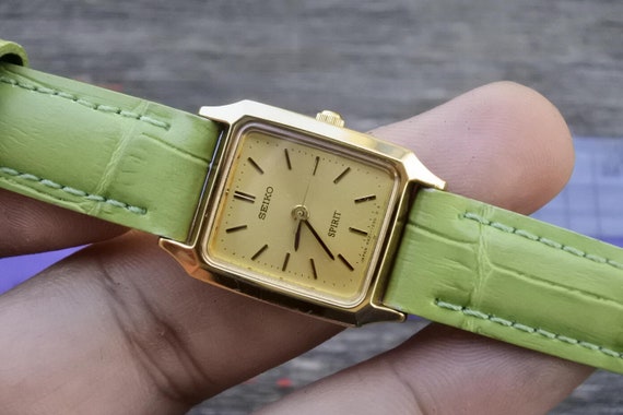 Vintage Seiko Spirit 4N21 5190 Yellow Dial Lady Quartz Watch Japan