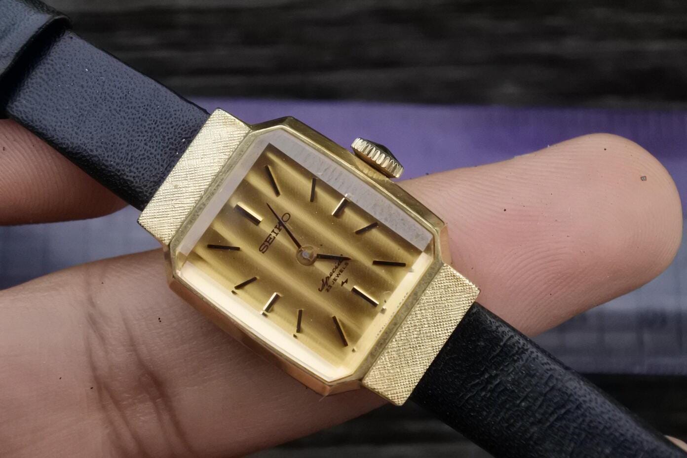 【即納&大特価】 Plate Gold Seiko Vintage 1140 Hand Lady Dial Eyes Tiger 3140 時計