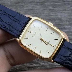 Vintage Seiko Spirit 5E31 5B50 Golden Dial Men  Quartz Watch Japan Square Tank Shape 28mm