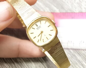 珍品　SEIKO セイコー ゴールドカラー QZ 2E20-5360　稼働品 珍品 SEIKO セイコー ゴールドカラー QZ 2E20-5360 稼働品 時計