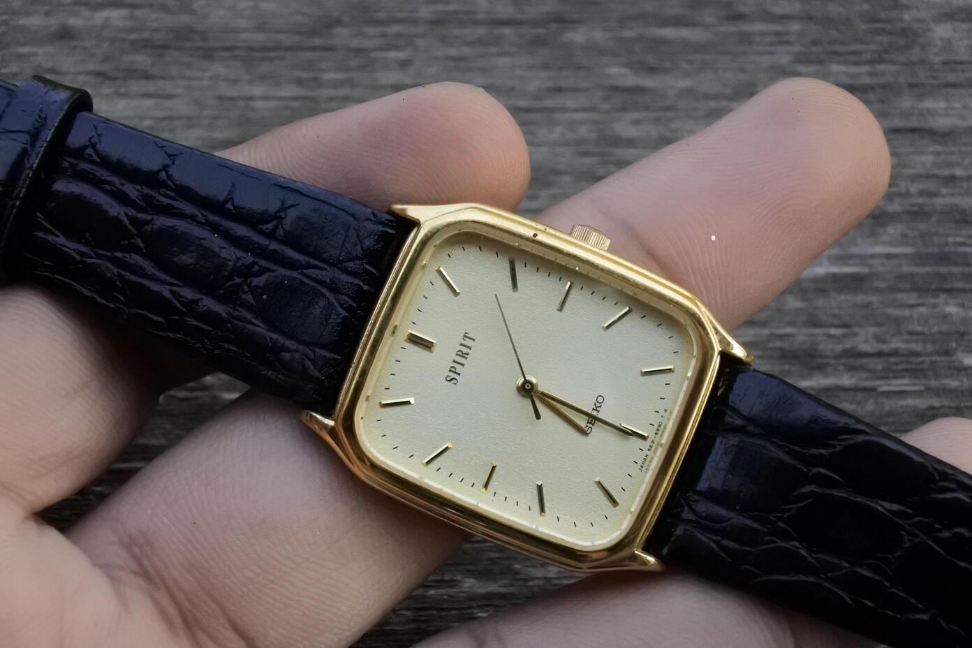 Vintage Seiko Spirit 5E31 5B50 Golden Dial Men Quartz Watch Japan 