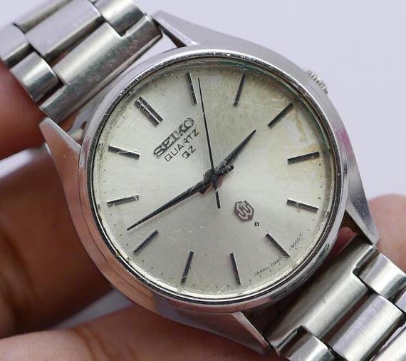 Vintage Seiko QZ 0920 8000 Silver Dial Men Quartz Watch Japan
