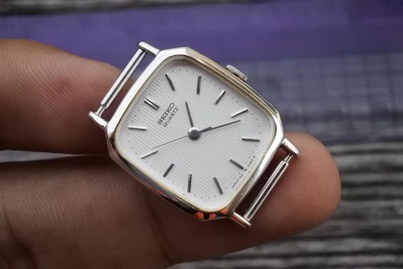 Vintage Seiko Gold Plate 1421 5130 Textured Dial Lady Quartz Watch