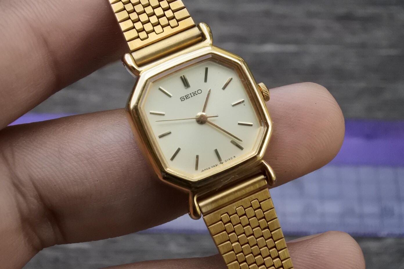 Vintage Seiko 4N21 5022 Yellow Dial Lady Quartz Watch Japan JDM