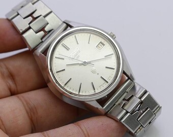 Vintage Seiko QR 3862 7020 White Dial Men Quartz Watch Japan Round