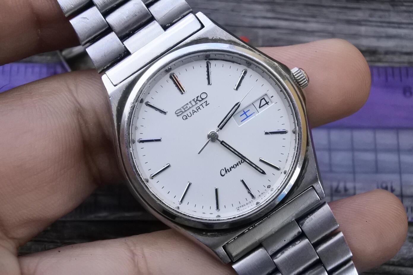 Vintage Seiko Chronos 8123 6130 White Dial Men Quartz Watch