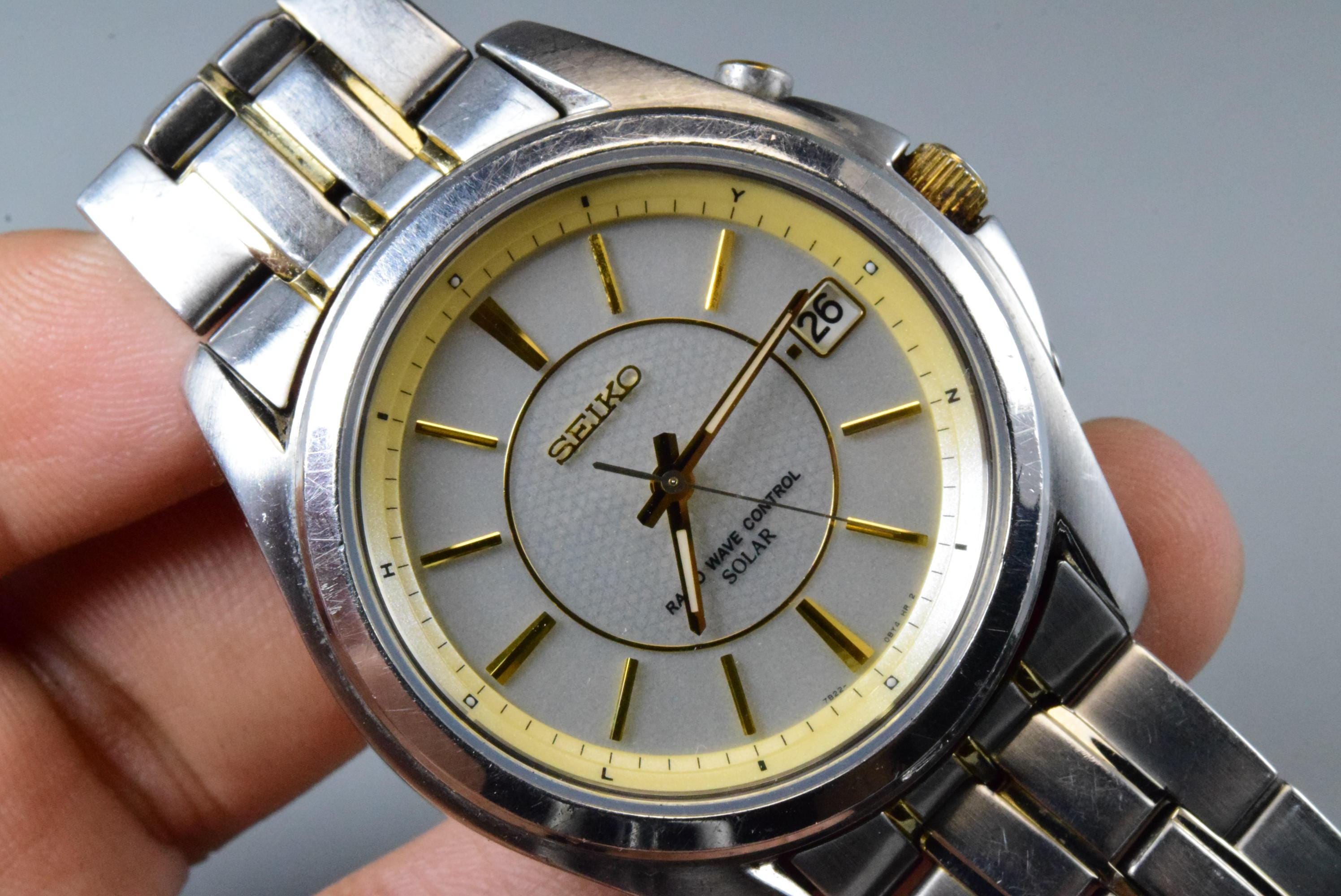 Vintage Seiko Solar Wave Cepter 7B22 0BC0 Men Quartz Sport Two