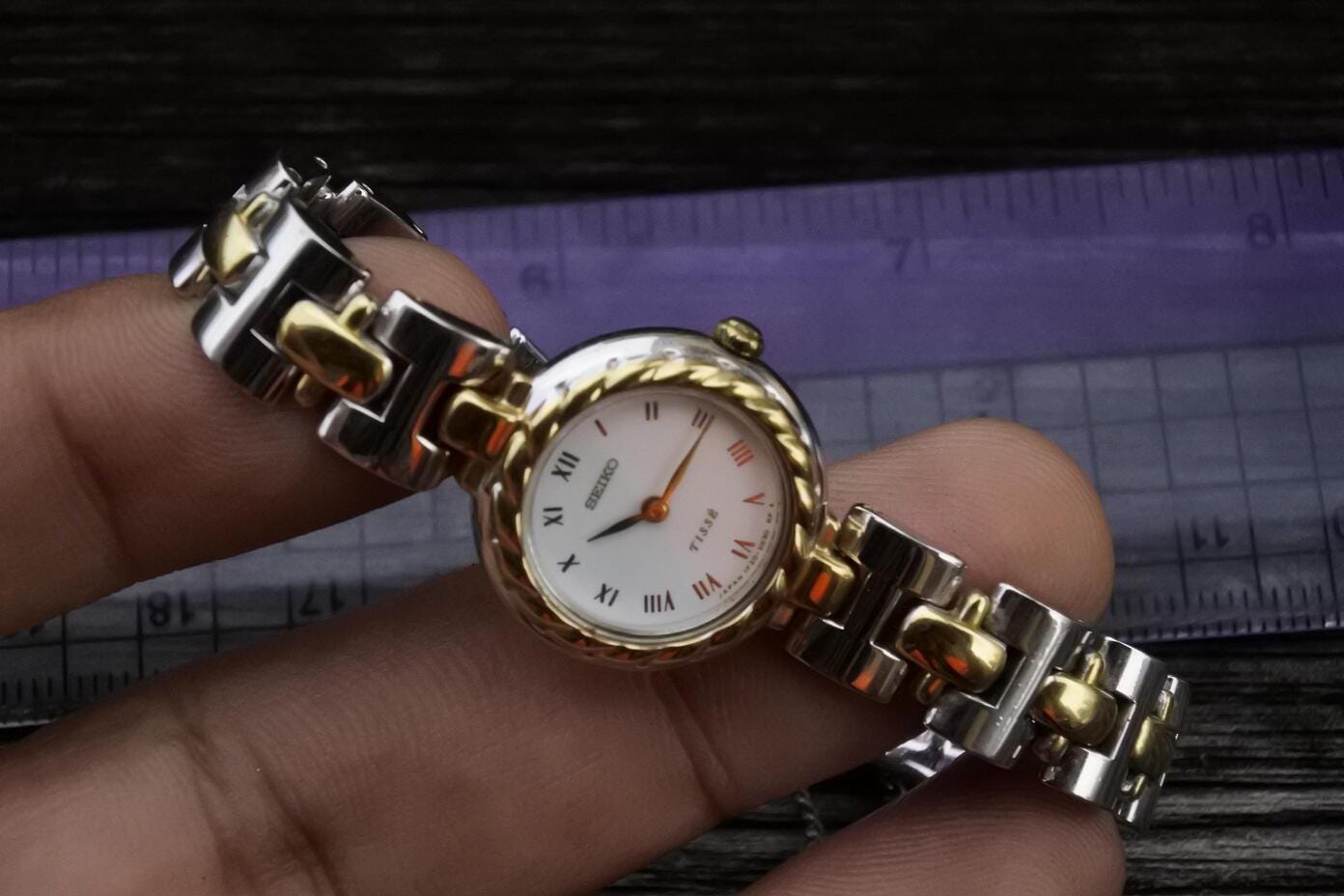 Vintage Seiko Tisse 1F20 1A80 Integrated Bracelet Lady Quartz
