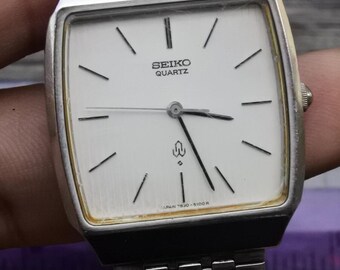 chico様* Vintage Seiko 7830 5080 Textured Dial Men Quartz Watch Japan
