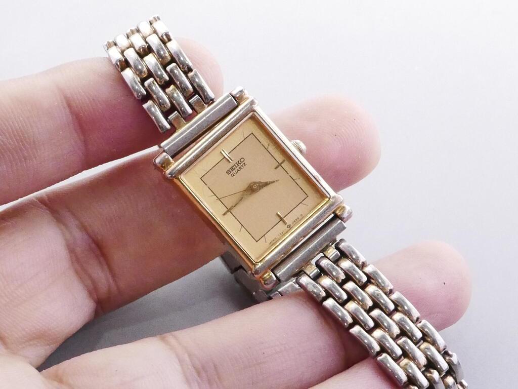 Vintage Seiko 7321 5510 Yellow Dial Lady Quartz Watch Japan JDM