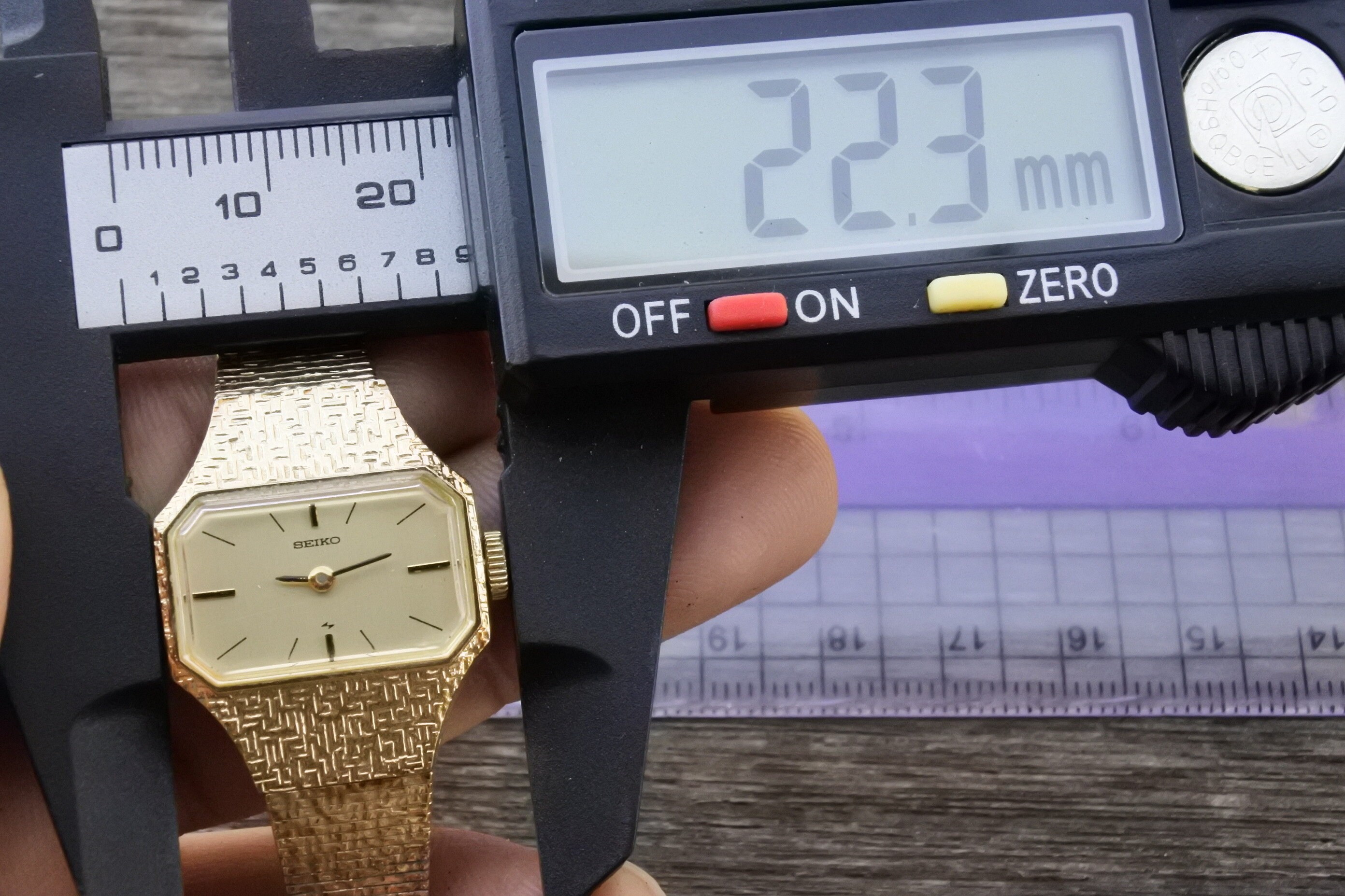 Vintage Seiko Gold Plated 11 3870 Textured Dial Lady Hand Winding