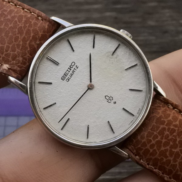 vintage Seiko 4190 8000 cadran texturé pour homme, montre à quartz Japon, forme ronde, 32 mm, pièce d'origine