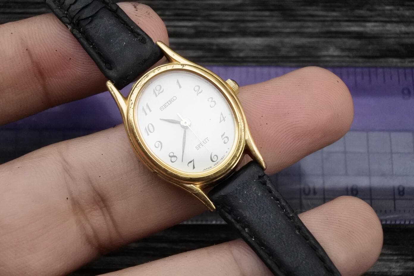 Vintage Seiko Spirit 4N21 5200 White Dial Lady Quartz Watch Japan