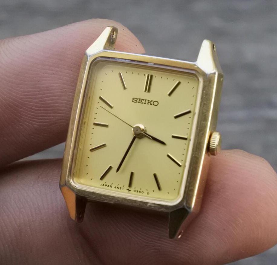Vintage Seiko 4N21 5090 Yellow Dial Lady Quartz Watch Japan Square