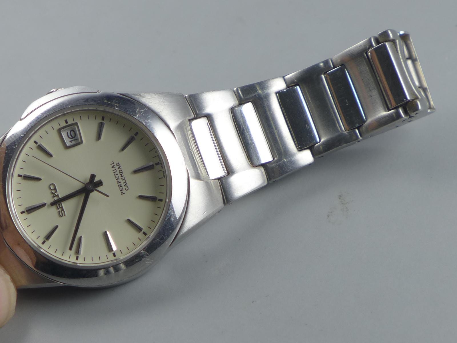 Vintage Seiko Perpetual Calendar 8F32 0130 Integrated Bracelet Men