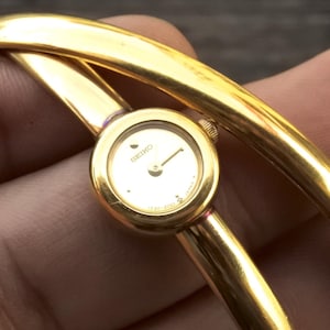 Vintage Seiko Gold Plated 1E20 0660 Yellow Dial Lady Quartz Watch