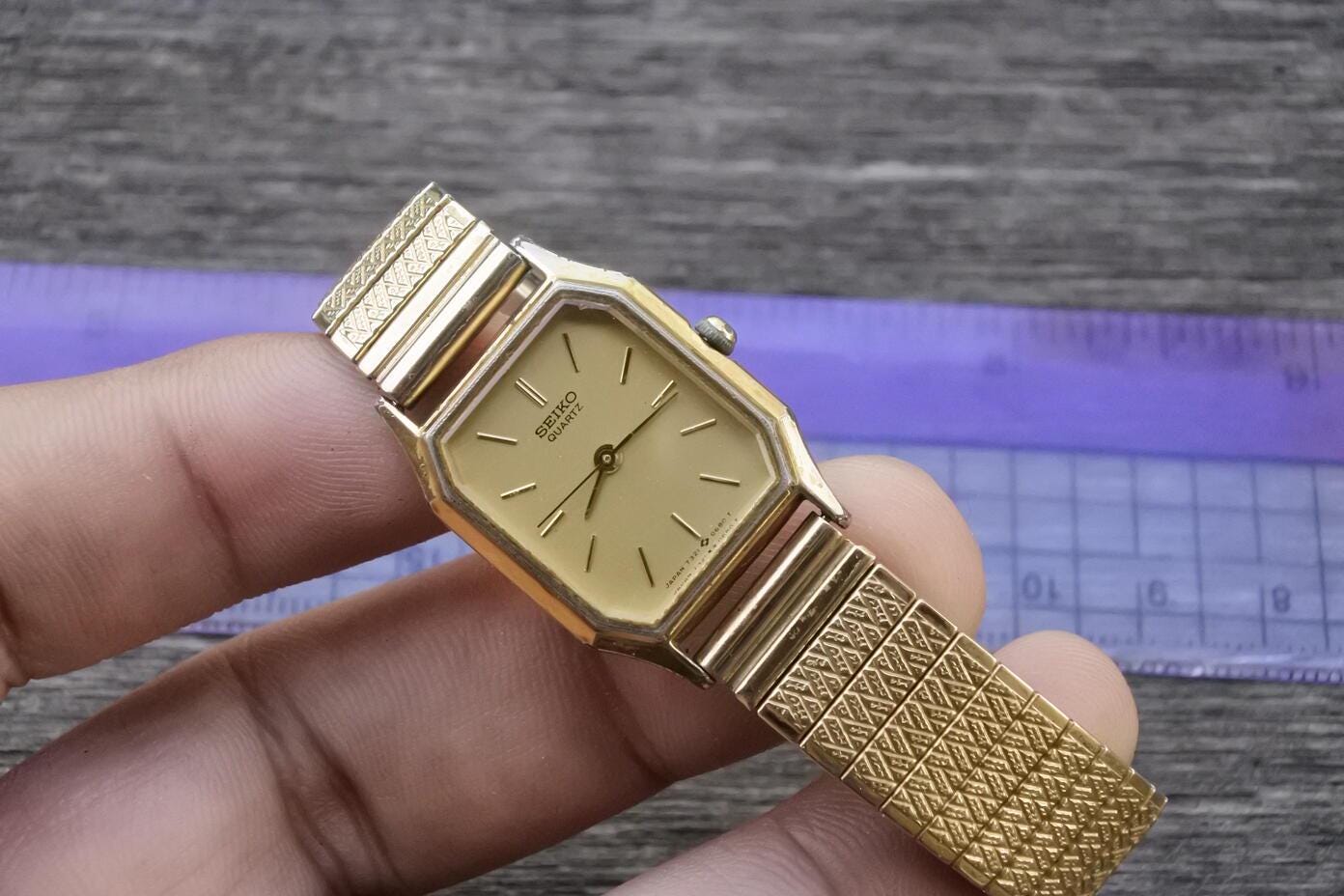 新品電池　SEIKO　7321-5240　ゴールド オクタゴン レディース 新品電池 SEIKO 7321-5240 ゴールド オクタゴン レディース