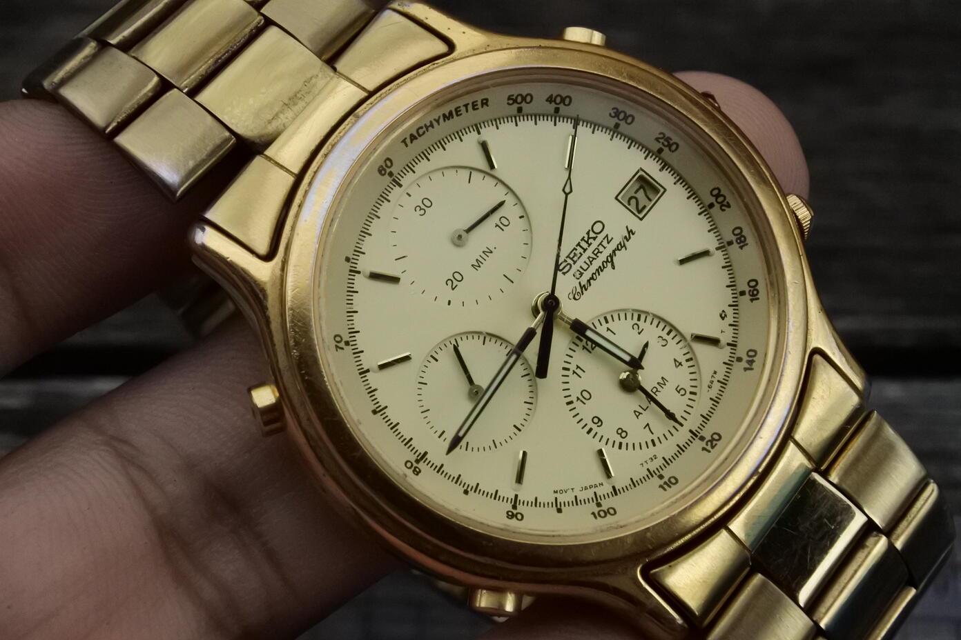 ヴィンテージSEIKO クロノグラフ 7T32-6A5A ゴールド　腕時計 Vintage Seiko Chronograph 7T32 6A5A Yellow Dial Men Quartz