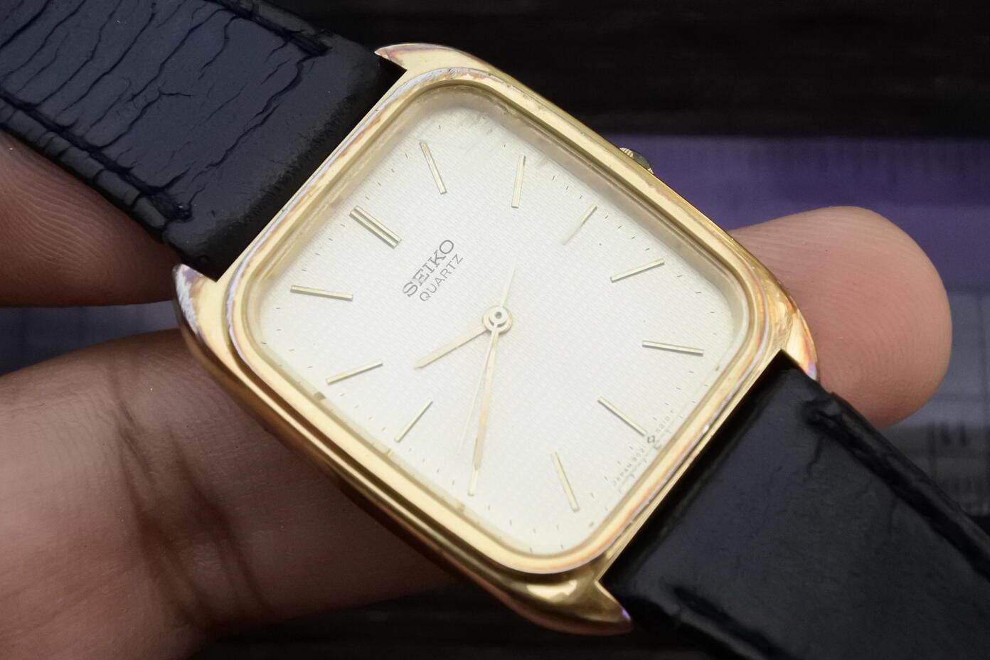 Vintage Seiko Gold Plate Year 1984 9021 517B Yellow Dial Men