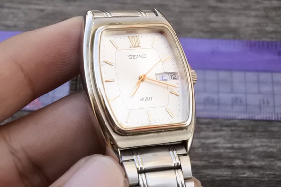 Vintage Seiko Spirit 7N33 5A50 Roman Numeral Dial Men Quartz Watch