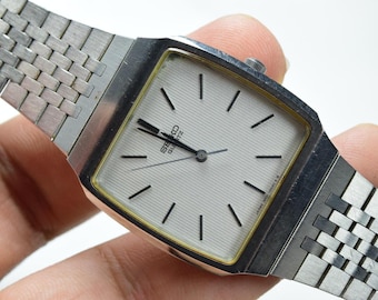 Vintage Seiko 2C21 5110 Roman Numeral Dial Lady Quartz Watch Japan