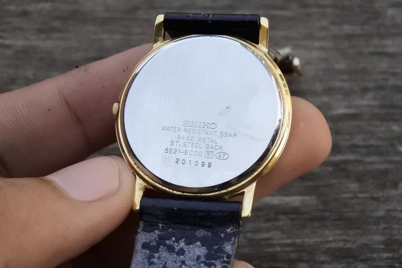 Vintage Seiko Spirit 5E21 6C00 Golden Dial Men Quartz Watch Japan