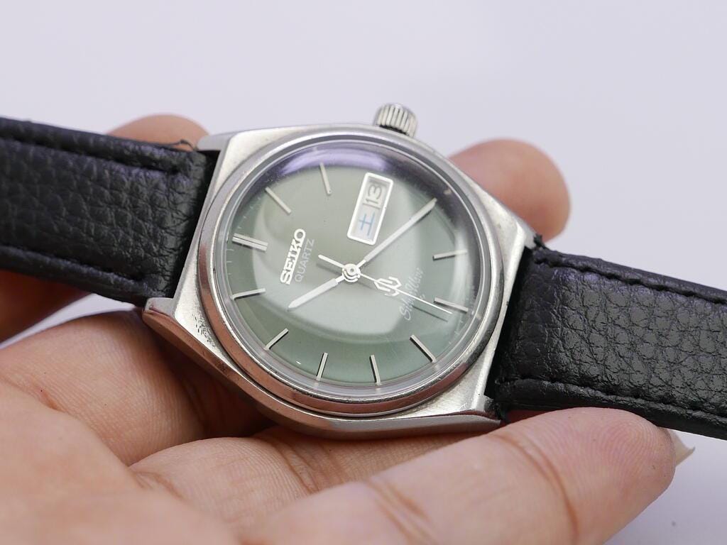 SEIKO セイコー腕時計クォーツ シルバーウェーブ8229 グリーン