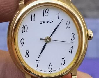 Vintage Seiko 7321 6070 White Dial Lady Quartz Watch Japan Vintage Seiko 7321 6070 White Dial Lady Quartz Watch Japan