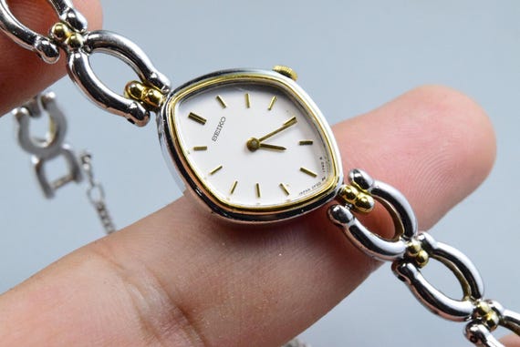 稼働 新品電池 SEIKO Porte 2P20-5C00 スクエア 17-55 Vintage Seiko 2P20 5990 Oval Lady Quartz Watch Japan JDM